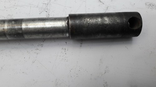 Kawasaki GT550 Front Wheel Spindle - Picture 2 of 3