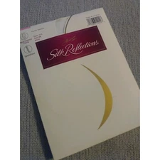 Hanes Pantyhose AB White Hosiery Silk Reflections Non-Control Top Sandalfoot