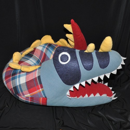 Company Store Niños Almohada Cuello Serpiente Azul y Rojo Cuadros Dientes de Serpiente Viaje Adulto - Imagen 5 de 8