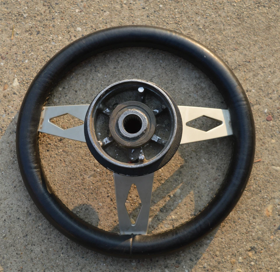 Original Vintage Fiat 500 small oba Leather Steering Wheel  - Image 4 of 4