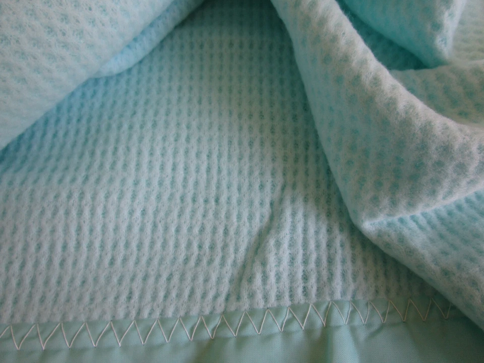 Manta de bebé vintage Baby Morgan Aqua térmica acrílico tejido gofre 36x50 NYLON 3 Foto 3 de 4