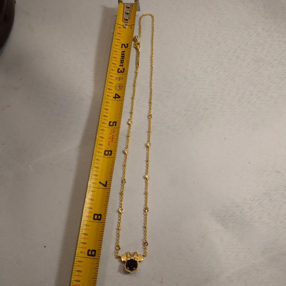 Collar Kendra Scott Disney Minnie Mouse Dorado Negro Minorista $85 Nuevo Foto 4 de 4