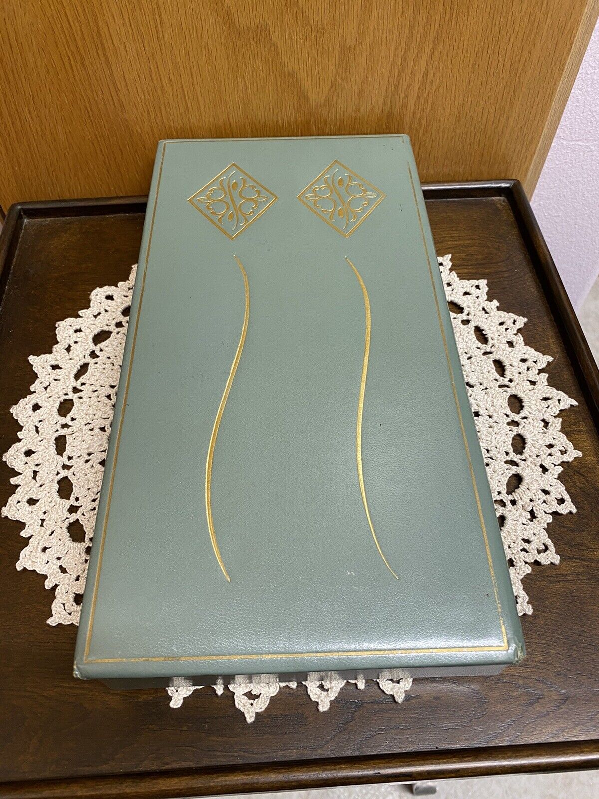 Picture 3 of 8