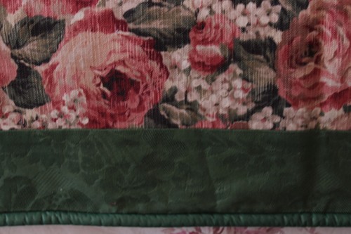 Cubierta de edredón victoriana completa vintage rosas grandes borde verde 98 x 89 - Imagen 3 de 5