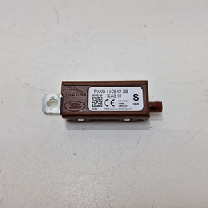 RANGE ROVER EVOQUE ANTENNENVERSTÄRKER MODUL 2020 HINTEN FAHRERSEITE FW9318C847