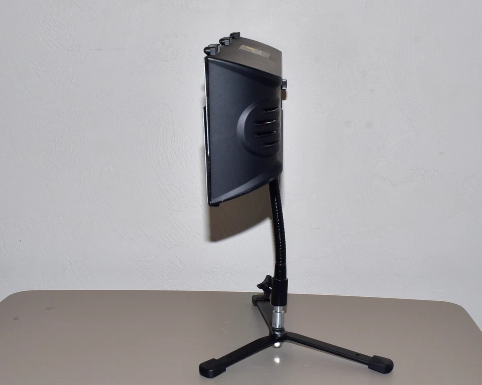 Impact FRC-22 Fluorescent Ready Cool 2 Light Fixture Barn Doors Case (#7734) - Image 3 of 4