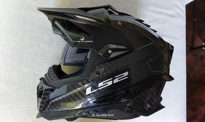 LS2 MX701 C Explorer 06 Carbon Gr. M incl. getöntes Visier