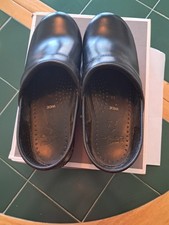 dansko 38 W (7 1/2 - 8) shoes for health care...