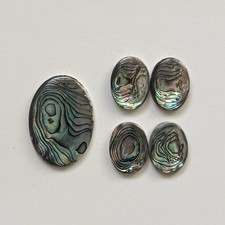 1 PC (25x35)MM And 4 PCS (15x20)MM Abalone Shell Oval Cabochons 59.10 CTs