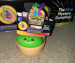 Crazy Fun Original Mystery Dumpling Neon Edition Blind Pack Green Age 3+ 1pk