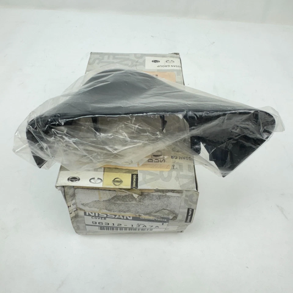Cubierta inferior del espejo retrovisor lateral derecho Nissan Quest 2014-2017 OEM 96312-1JA7A Foto 3 de 4