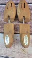 NEIMAN MARCUS Natural Cedar Wood Shoe Stretcher Size Medium