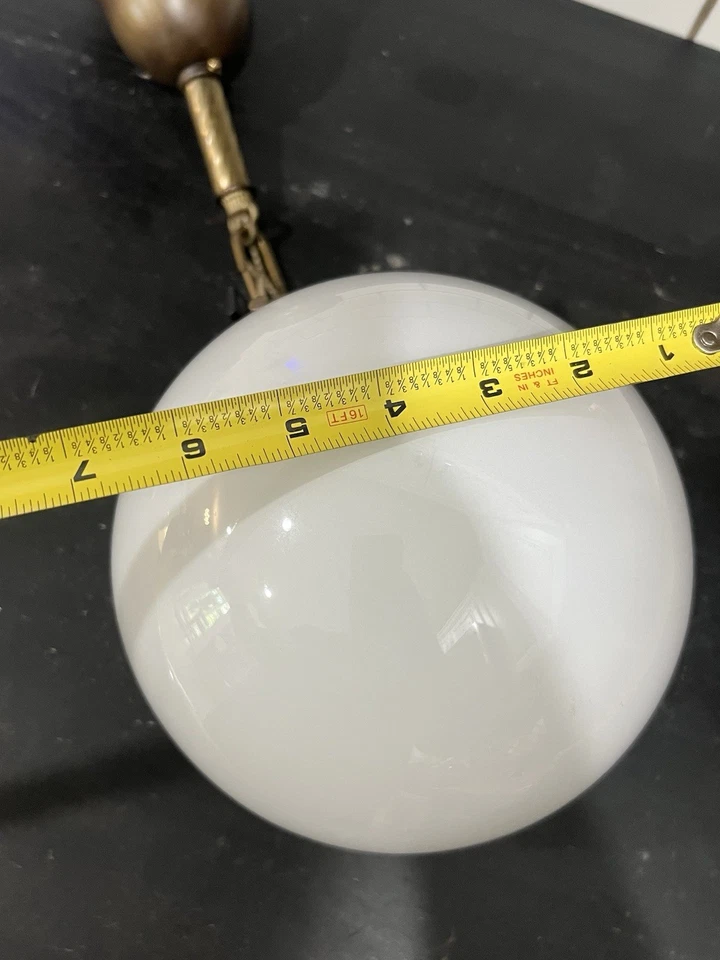 Lámpara colgante de latón individual blanca redonda globo accesorio de entrada cableado 56i Foto 3 de 4