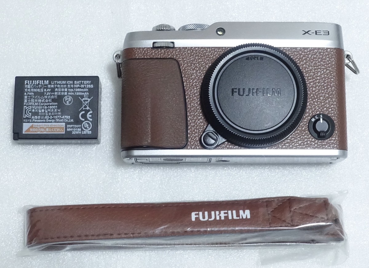 【美品】FUJIFILM X-E3 （ショット数2339枚） 美品】FUJIFILM 不透明 X-E3 （ショット数2339枚）