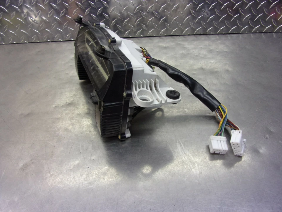 657 A YAMAHA XVZ 1300 ROYAL STAR VENTURE 2000 UN VELOCÍMETRO CALIBRE OEM Foto 2 de 4