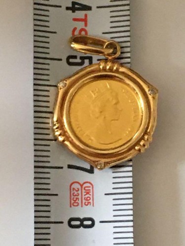 Queen Elizabeth the UK pendant top with 3 diamonds K 24 /K18 frame Isle of Man - 第 2/6 張圖片