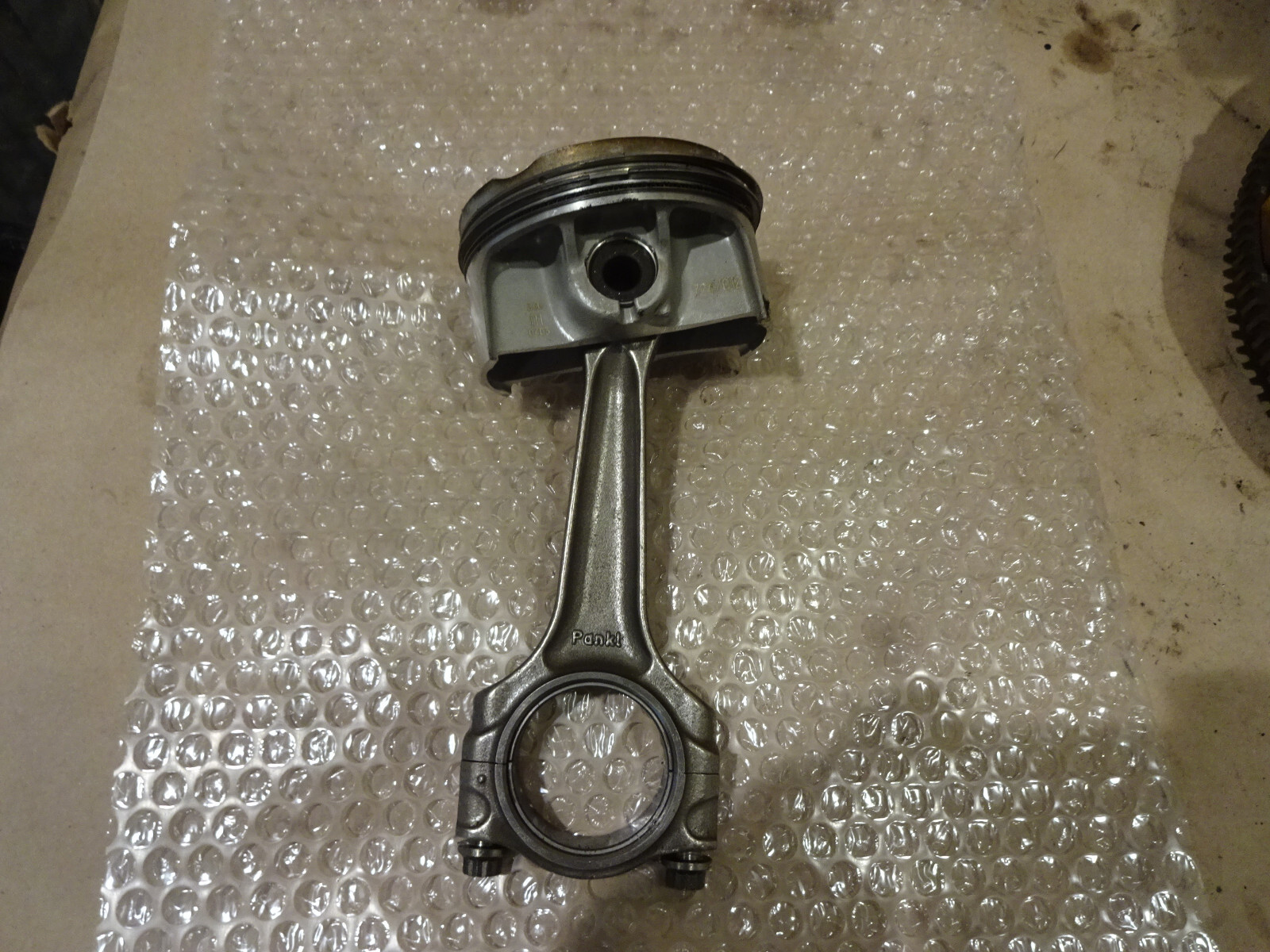 Maserati 4200, Quattroporte-RH Engine Piston & Con Rod Cyl# 1 -P/N 198410-192402