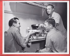 1951  YANKEES  MICKEY MANTLE  ROOKIE  W/ HANK BAUER + JOHNNY HOPP GLOSSY  8 X 10