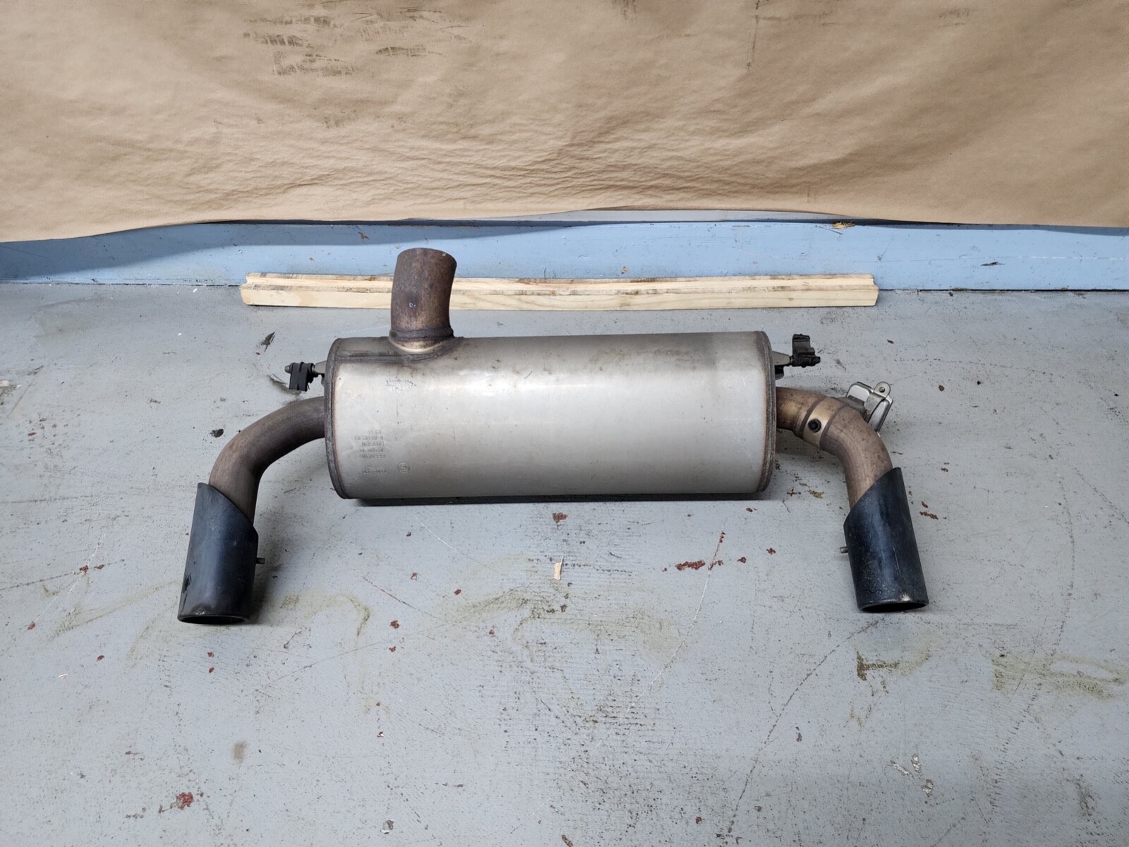 20142016 BMW M235i F22 F23 REAR DUAL EXHAUST PIPE BLACK TIPS MUFFLER M