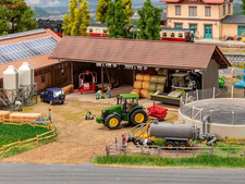 Faller Farm Shed with Slurry Pit and Feed Silos Kit IV , HO Scale