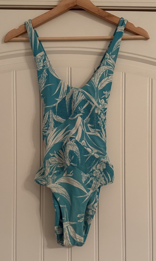 TORI PRAVER  XS Seafoam Tropical One Piece Swimsuit Strappy Back Cheeky Bottom