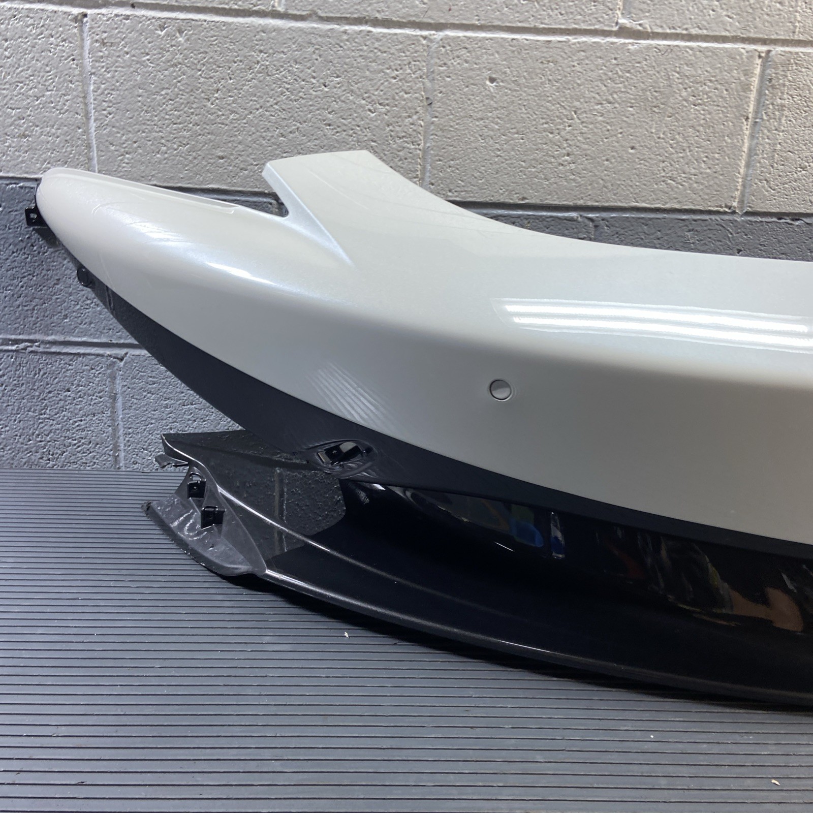 McLaren 570S Spider 2015-2021 Front Bumper panel White