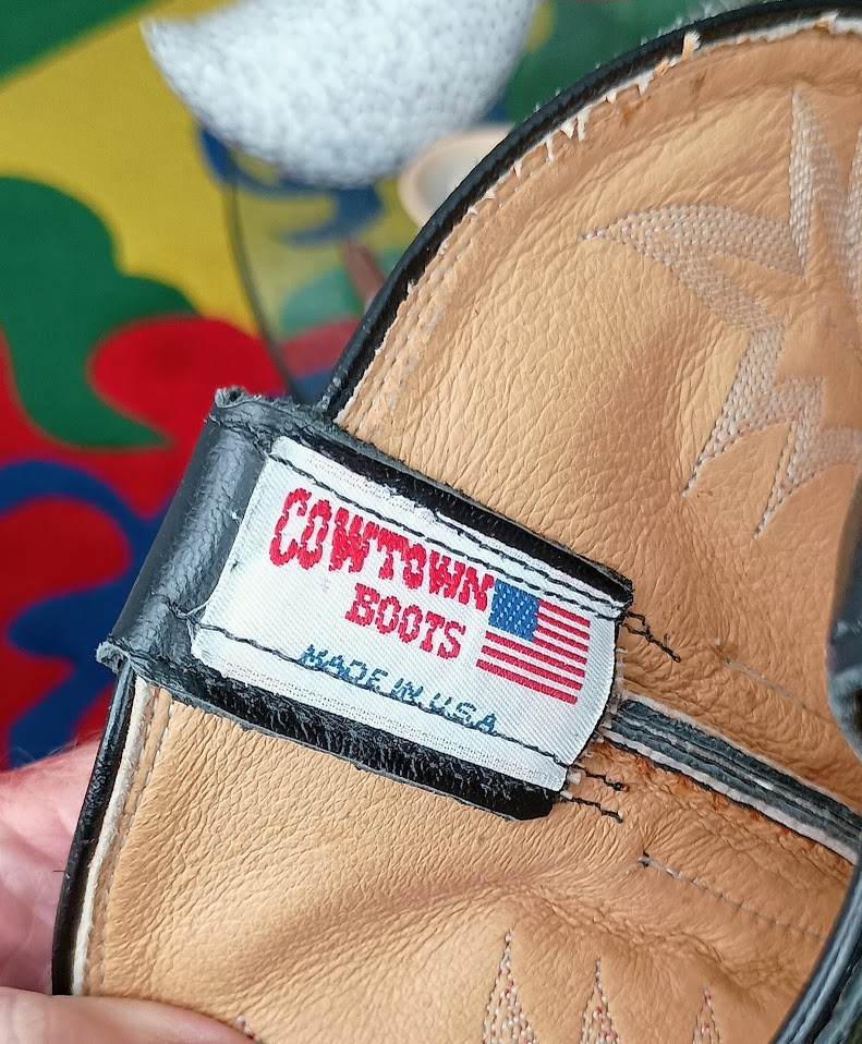 MINTY! Rare EXOTIC Cowtown  RUBY Red  PYTHON Snak… - image 10