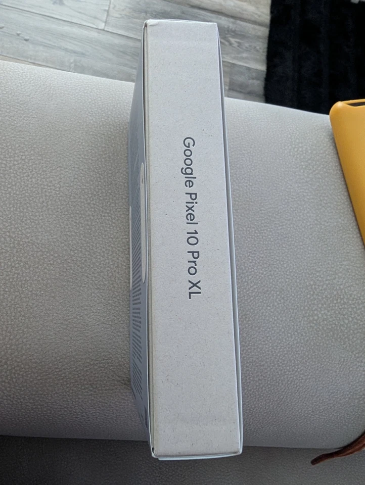 Google Pixel 10 Pro XL 256gb Moonstone BNIB Sealed Unlocked - Image 2 of 4