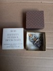 Vintage 1978 Avon Infinity Symbol Pendant - Two Tone 20" Chain w/ Original Box — photo 2