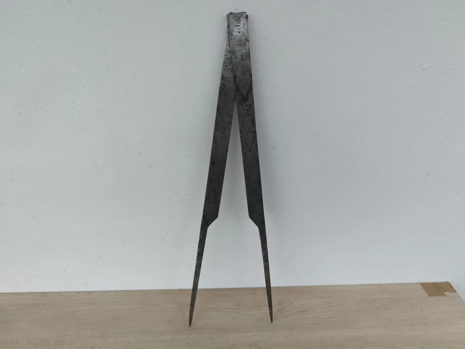 CHARPENTIER - TAILLEUR DE PIERRE - GRAND COMPAS DU XIX ieme - Photo 2/4