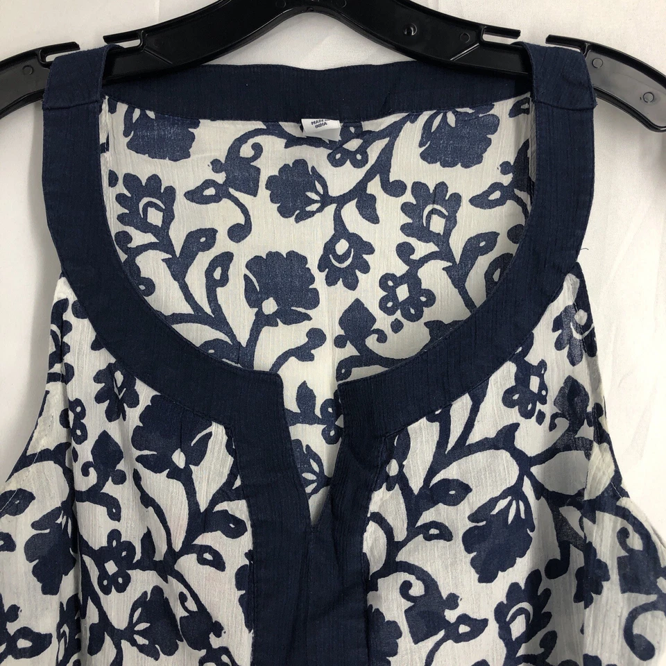 Camiseta sin mangas Old Navy para mujer mediana azul marino floral sin mangas semi transparente Foto 2 de 4