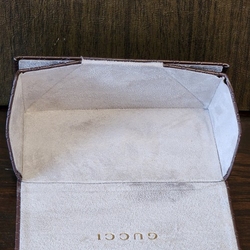 GUCCI Collapsible Leather GLASSES / SUNGLASSES TRI-FOLD CASE Logoed Brown **Flaw - Picture 7 of 20