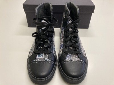 VIKTOR & ROLF MONSIEUR Men s Leather Logo Sneakers EU 43 Size (US 10)