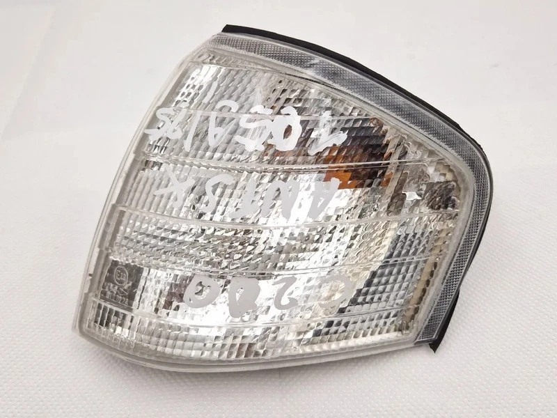 A2028260743 FANALINO ANTERIORE SINISTRO per MERCEDES BENZ CLASSE C (W/S202) 180 - Immagine 2 di 4