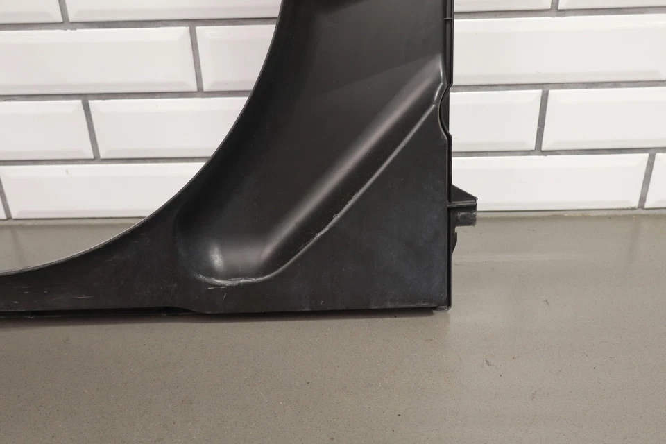 Cubierta del ventilador de refrigeración Lexus GX460 2010-2023 (4,6 L 1URFE) Foto 2 de 4