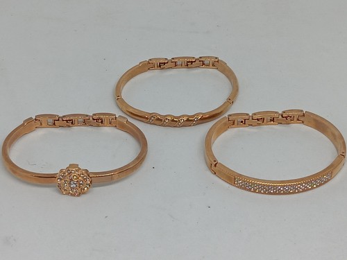 Anne Klein 12/2274RGST Women's 30mm Rose Tone + Ceramic Watch + Bracelet Set - Picture 11 of 12