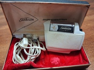 Sunbeam Shavemaster Model 555-II Electric Razor with Case Tested Working 1960/70