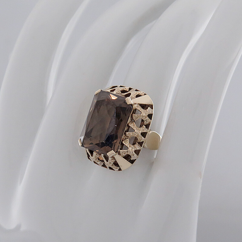 Beautiful, eye-catching ring - with rectangular s… - image 3