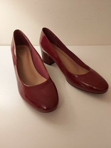 wide fitting court shoes ladies uk