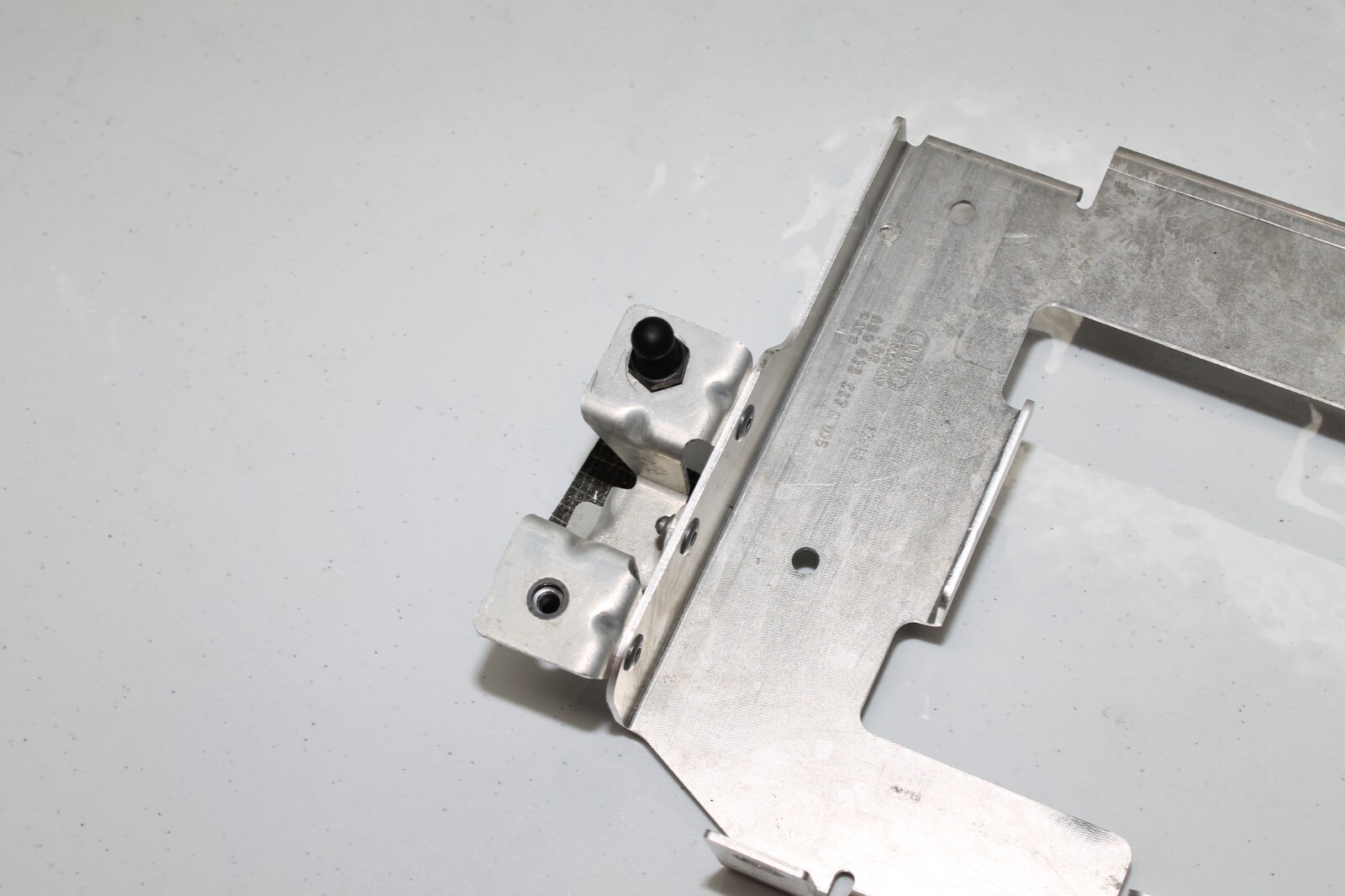 15-20 LAMBORGHINI HURACAN REAR BEHIND SEAT MODULE BRACKET HOLDER MOUNT 4S0035547