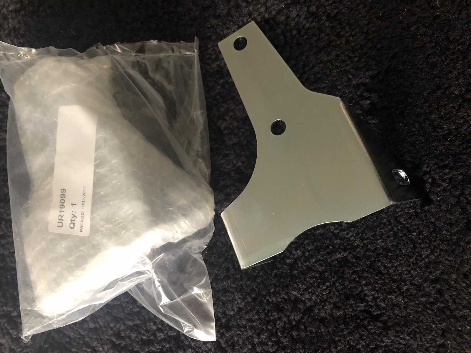 Rolls-Royce Silver Shadow Corniche 1976-80 Exhaust Bracket Mounting UR19099 OEM