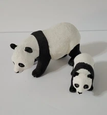 1996 Safari Ltd Panda Mom & Baby Toy Figurines 