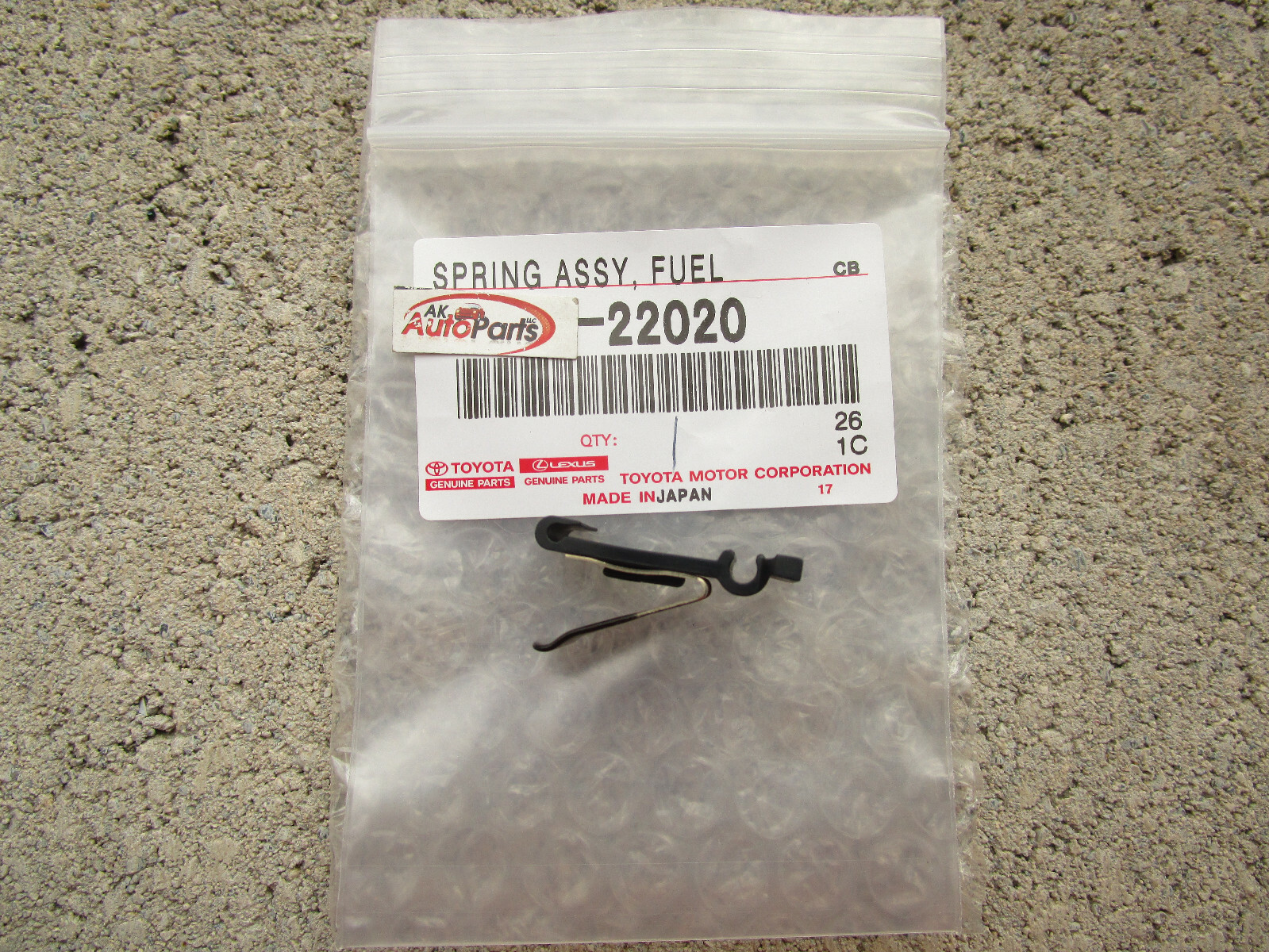 FITS 96 00 TOYOTA RAV4 FUEL DOOR COVER RELEASE SPRING CLIP QTY 1 OEM