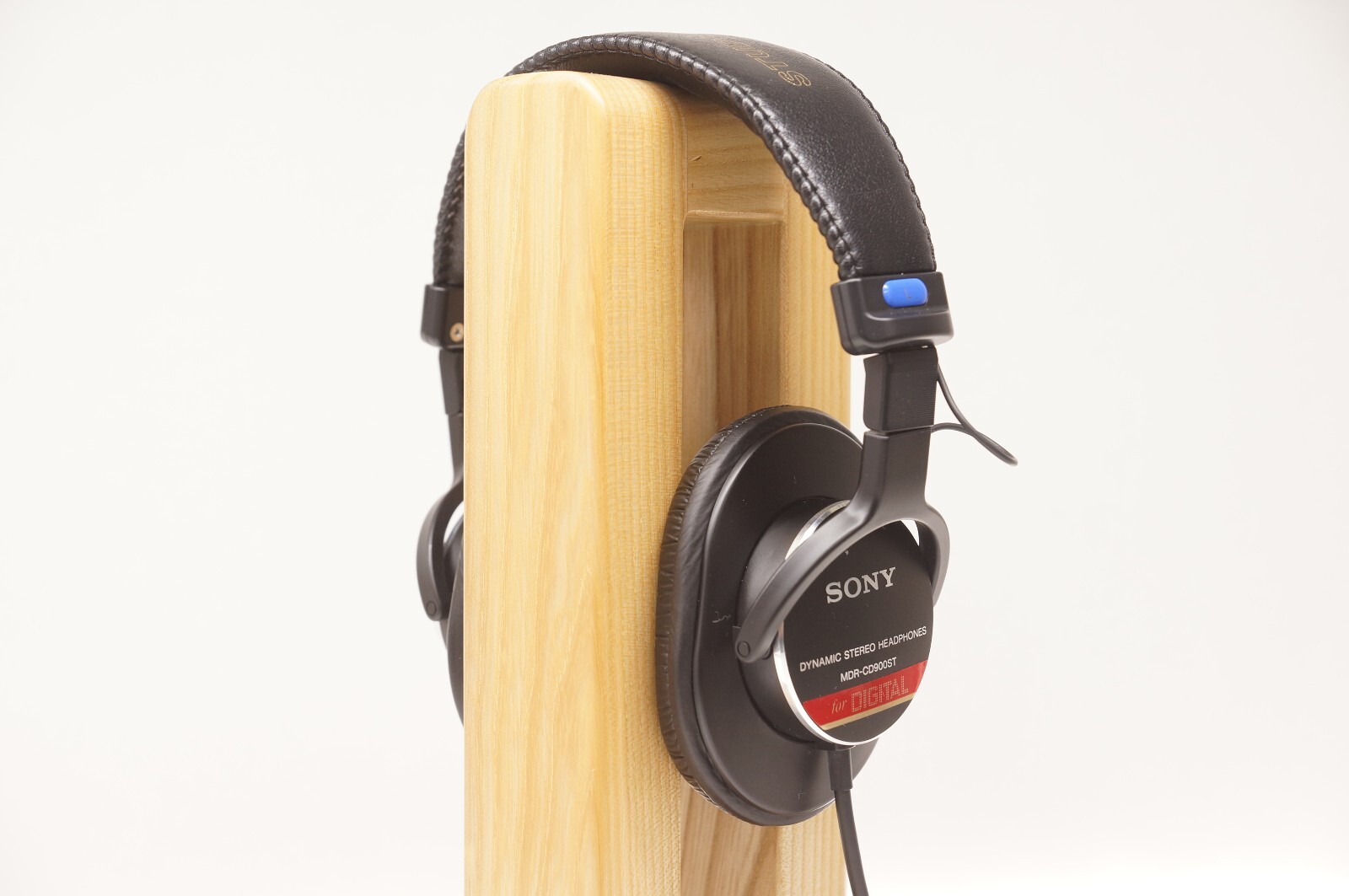 ■Sony MDR-CD900ST Studio Monitor Stereo Headphones - Black USED From JAPAN