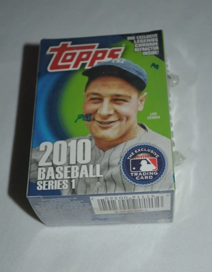 2010 TOPPS SERIES 1  LOU GEHRIG SEALED BOX 55 CARDS + A LEGENDS CHROME REFRACTOR - Image 2 of 3