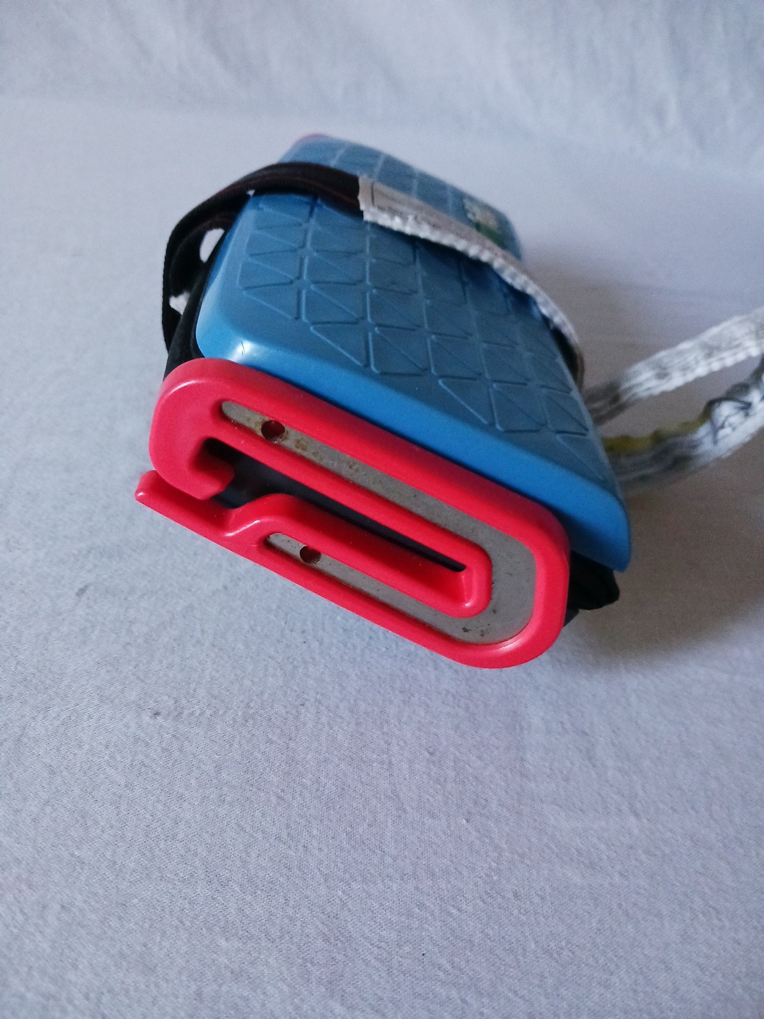 Mifold Grab Go Compact Car Booster Compact Travel 40-100lb Child Seat Blue 2016