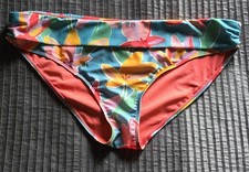 Tu Bikini Bottoms – Size 22
