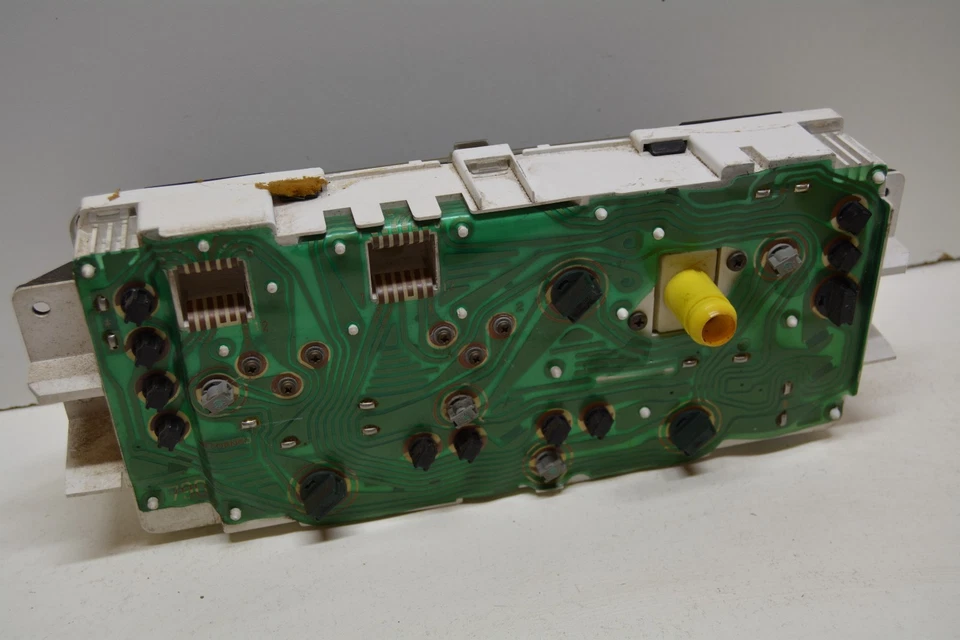 1987-1989 CHEVROLET GEO SPECTRUM SPEEDOMETER CLUSTER MILES 131322 OEM, 257-58548 - Image 3 of 4