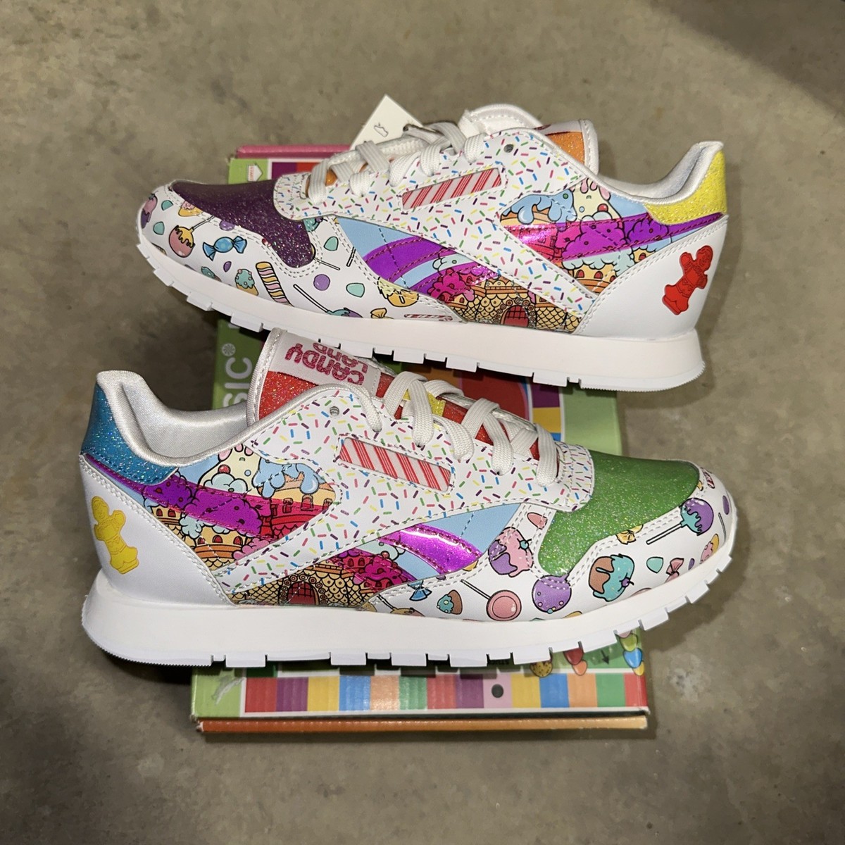 6.5Y - reebok candy land classic leather sneaker *BRAND NEW! RARE 