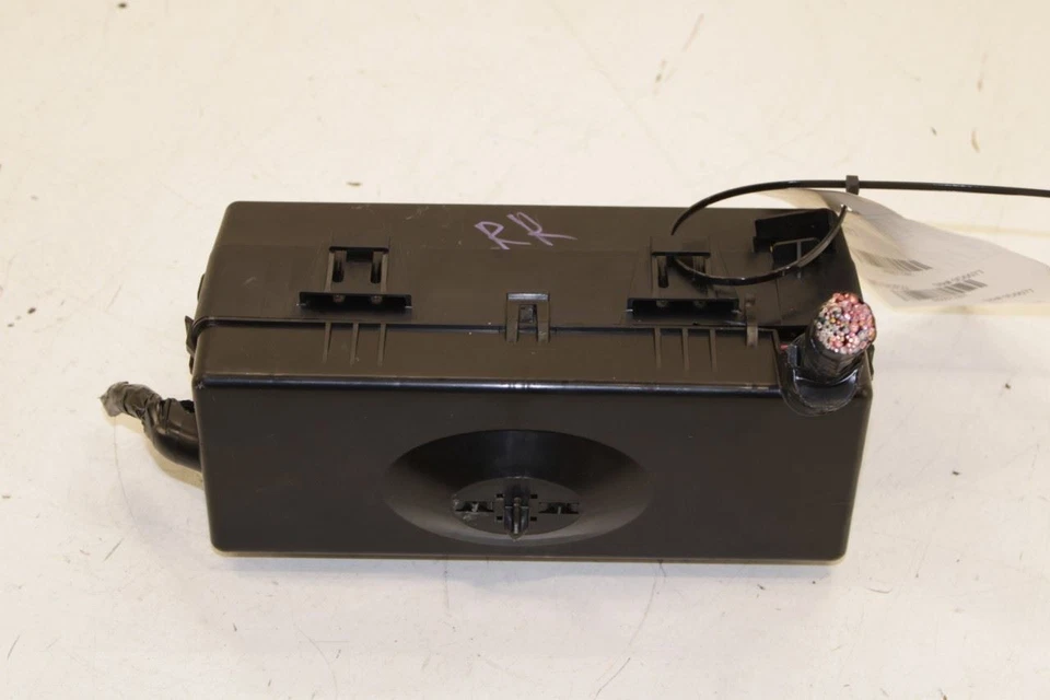 2021-2023 Dodge Charger GT AWD 3.6L Rear Trunk Distribution Power Fuse Relay Box - Image 4 of 4